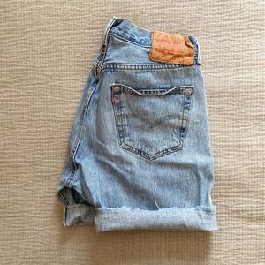 Levi’s 501 Cutoff Jean Short